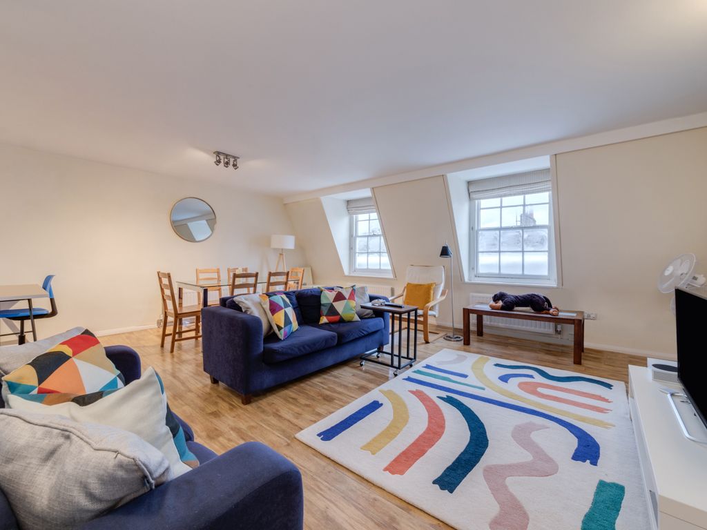 3 bed flat for sale in College Cross, Islington N1, £1,100,000