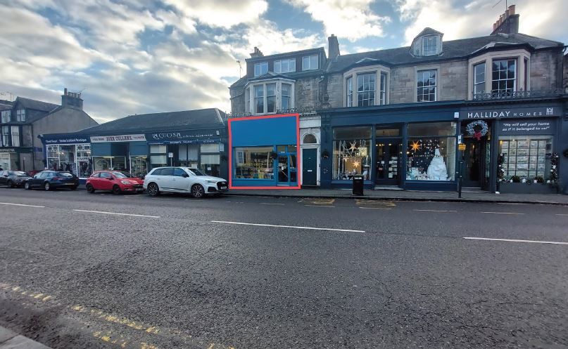 Retail premises to let in 62, Henderson Street, Bridge Of Allan, Stirling FK9, £19,000 pa