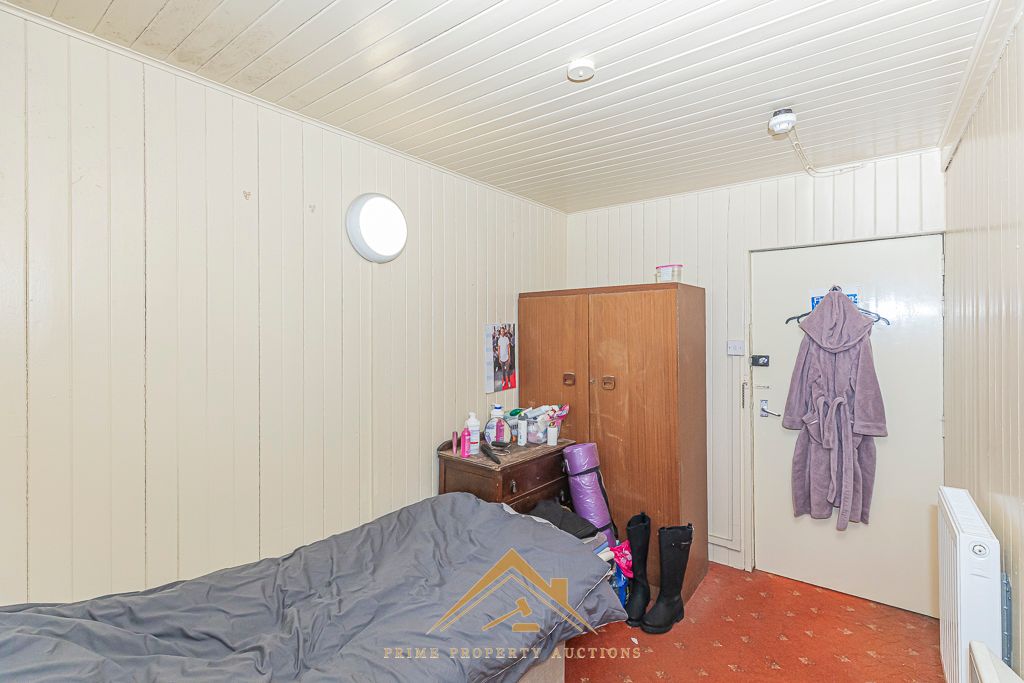 5 bed terraced house for sale in 2 Roslin Terrace, Aberdeen AB24, £140,000