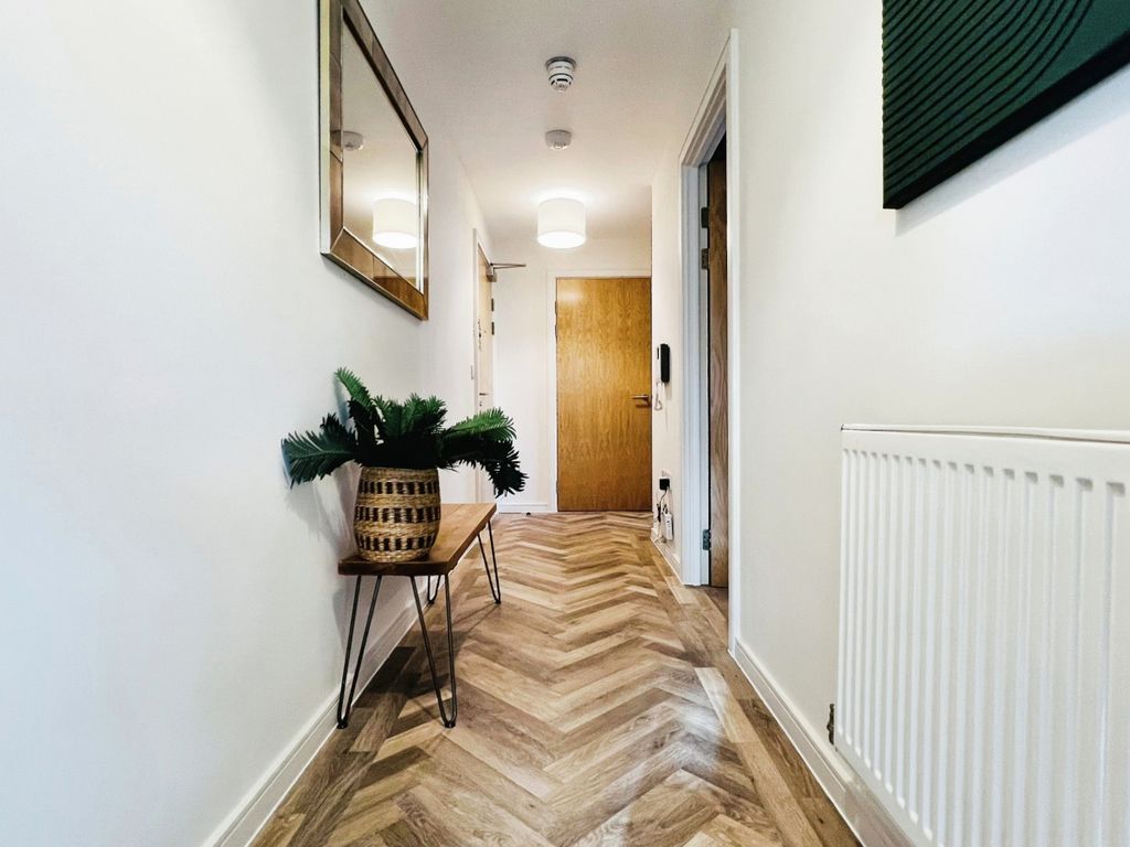 2 bed flat for sale in Eclipse, Broad Weir, Bristol BS1, £430,000
