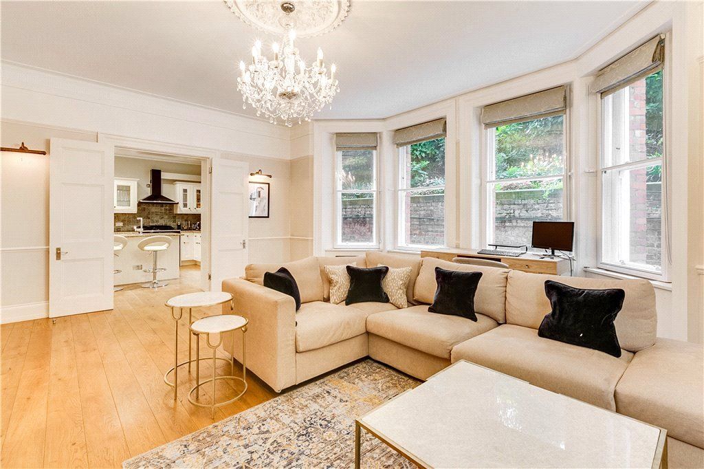 2 bed flat for sale in Kensington Mansions, Earls Court, London SW5, £1,200,000