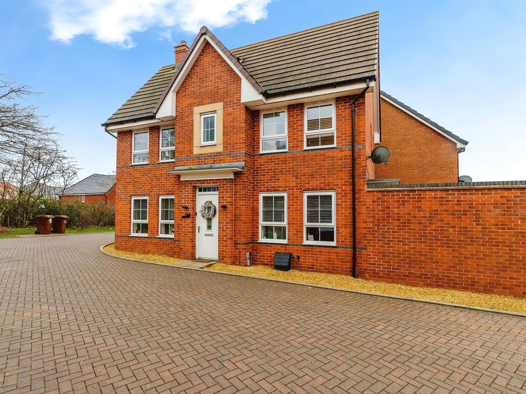 3 bed detached house for sale in Preece Drive, Hednesford, Cannock WS12, £315,000