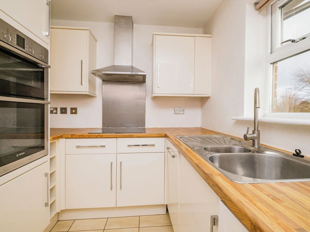 2 bed flat for sale in Renaissance, 50 High Street, Addlestone, Surrey KT15, £280,000