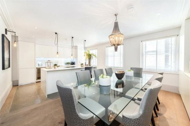 3 bed flat for sale in Hendon, London NW4, £1,200,000