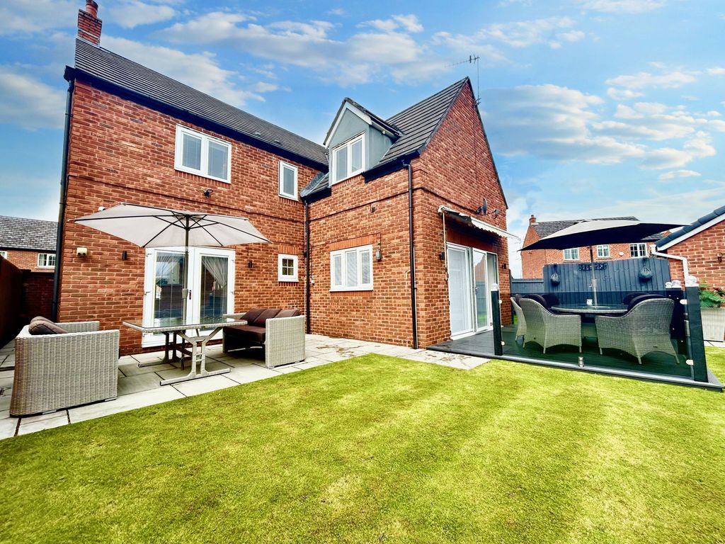 4 bed detached house for sale in Kilcoby Avenue, Swinton M27, £550,000