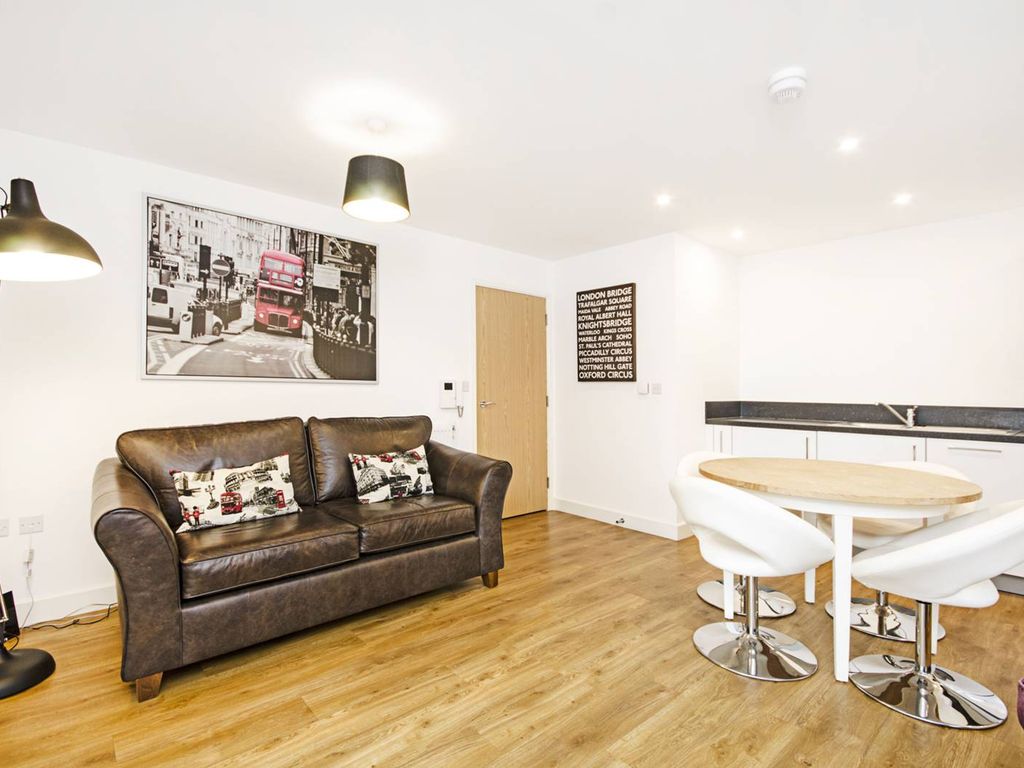 1 bed flat to rent in Dalston Square, Dalston, London E8, £2,250 pcm
