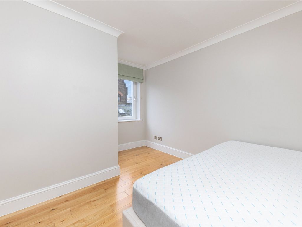 3 bed flat for sale in Abbey Road, London NW8, £1,500,000