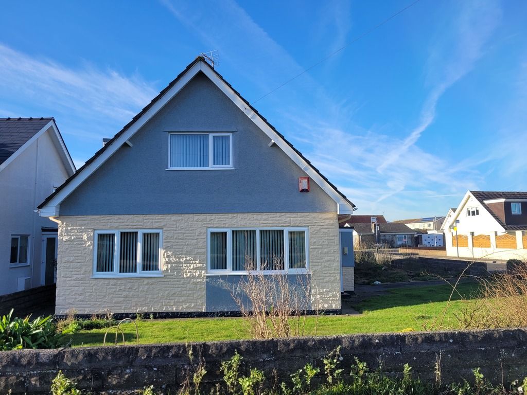 3 bed detached bungalow for sale in Sandpiper Road, Nottage, Porthcawl CF36, £359,000