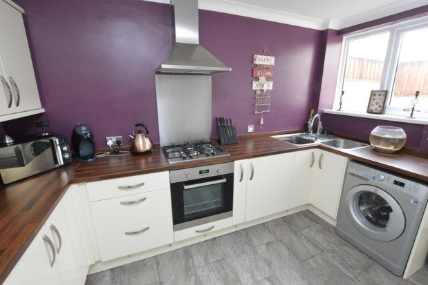 3 bed property to rent in Boughton Lane, Chesterfield S43, £900 pcm