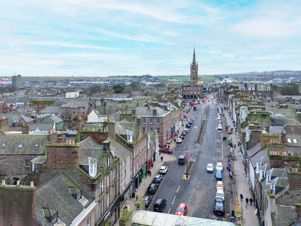 2 bed flat for sale in Upper Hall Street, Montrose DD10, £80,000