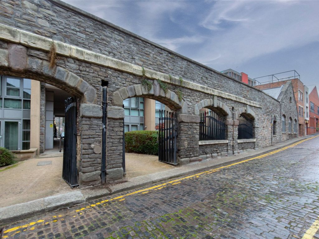 1 bed flat for sale in Jacob Street, Bristol BS2, £212,000