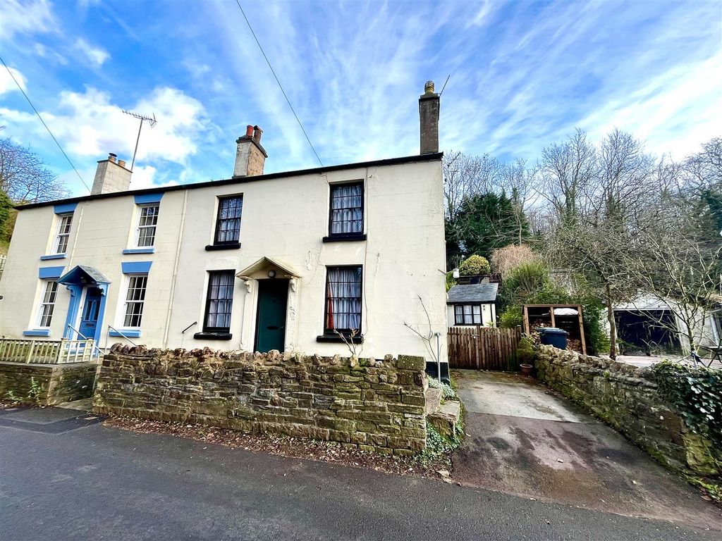 2 bed cottage for sale in Newland Street, Coleford GL16, £299,950