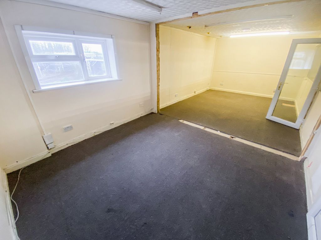 Industrial to let in Church Street, Nottingham NG6, £18,000 pa