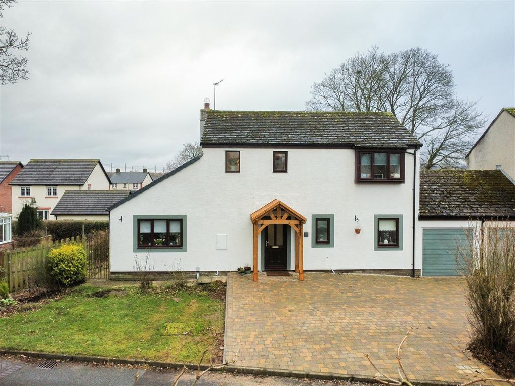 3 bed link-detached house for sale in Cumberland Close, Clifton, Penrith CA10, £375,000