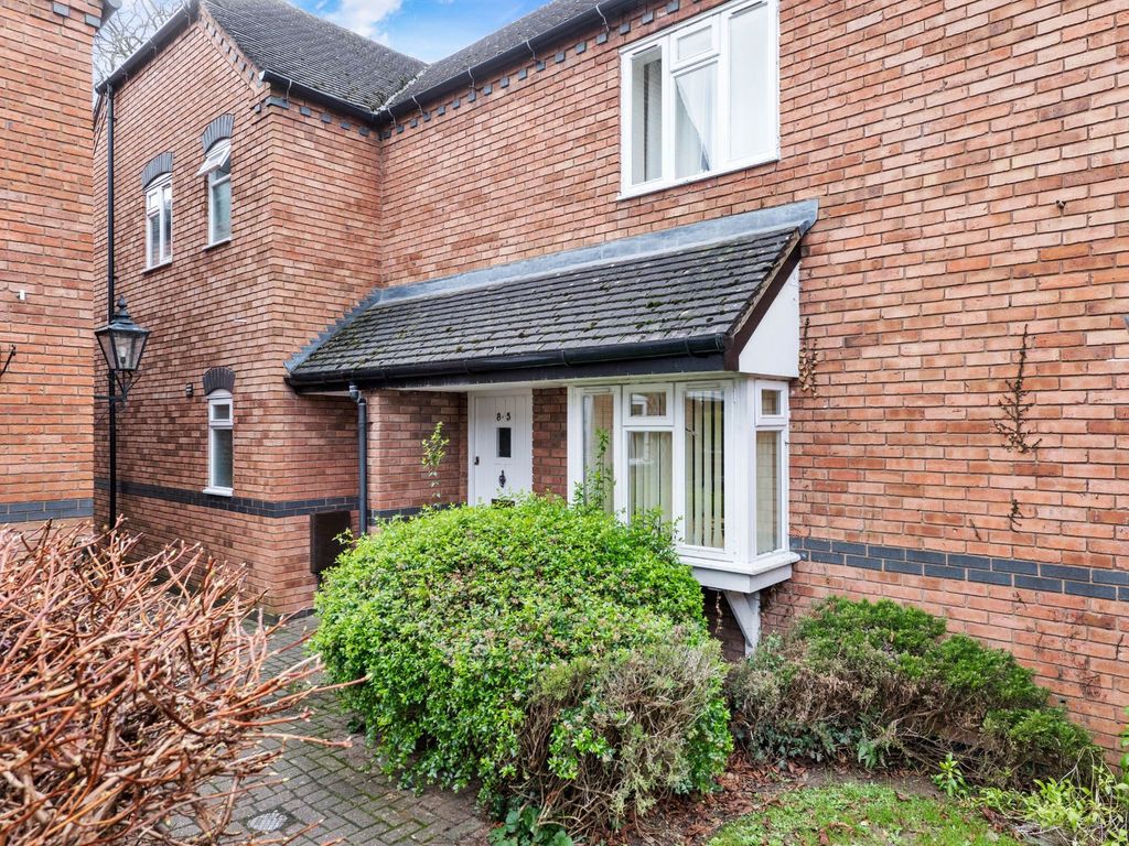 2 bed property for sale in Gas House Lane, Alcester B49, £170,000