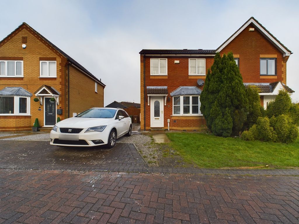 3 bed semi-detached house for sale in Waterland Close, Yorkshire HU12, £179,950
