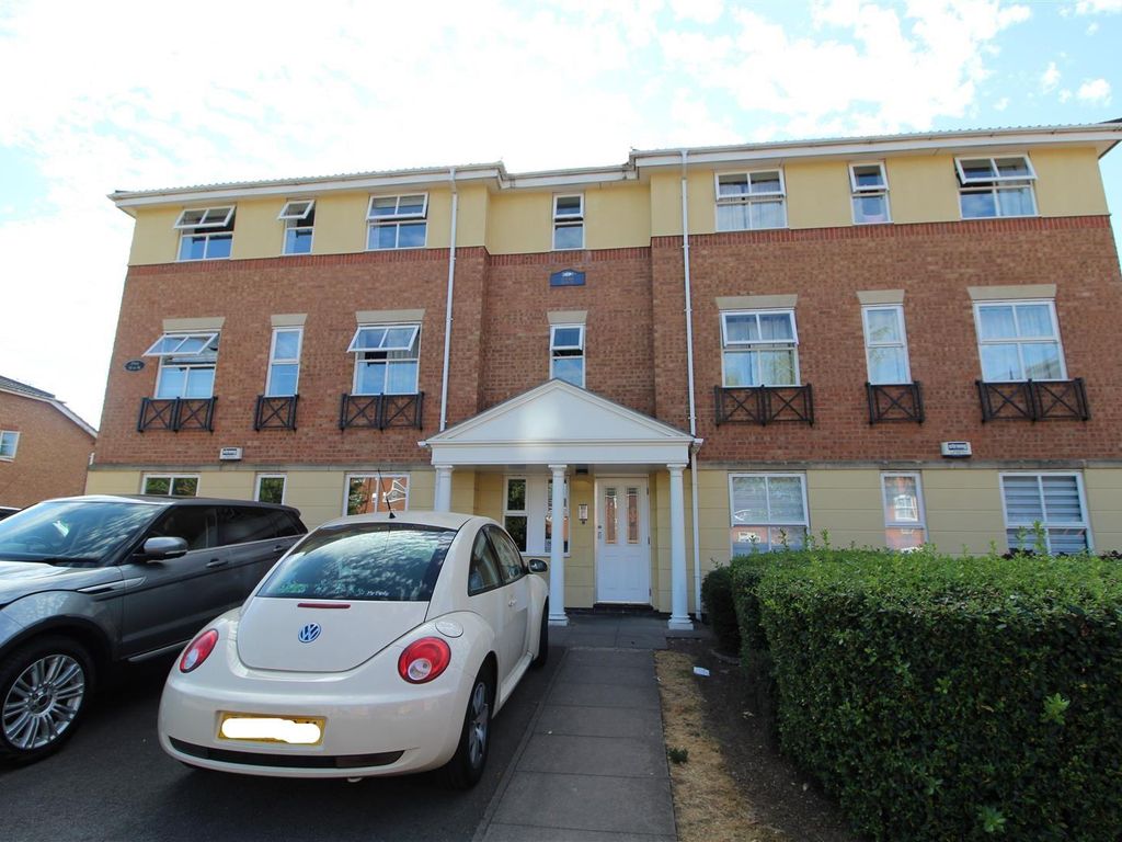 2 bed flat to rent in Drapers Fields, Coventry CV1, £875 pcm