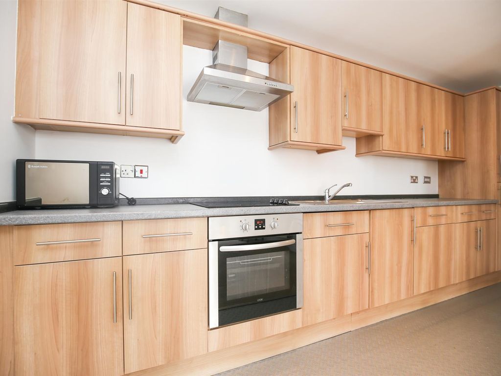 2 bed flat to rent in Rialto Building, City Centre, Newcastle Upon Tyne NE1, £975 pcm