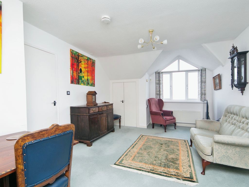 2 bed flat for sale in Everard Road, Llandrillo-Yn-Rhos, Bae Colwyn, Everard Road LL28, £105,000