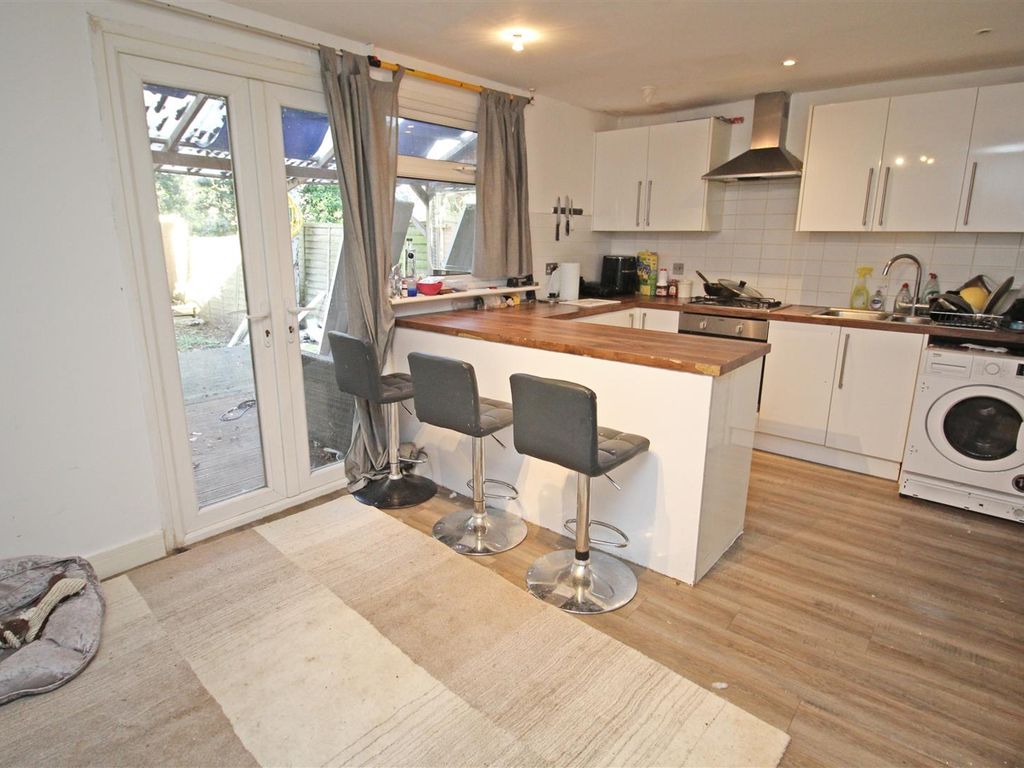 3 bed terraced house for sale in Sandy Close, Great Linford, Milton Keynes MK14, £270,000