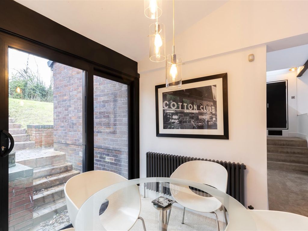 2 bed property for sale in Valley Drive, Yarm TS15, £415,000