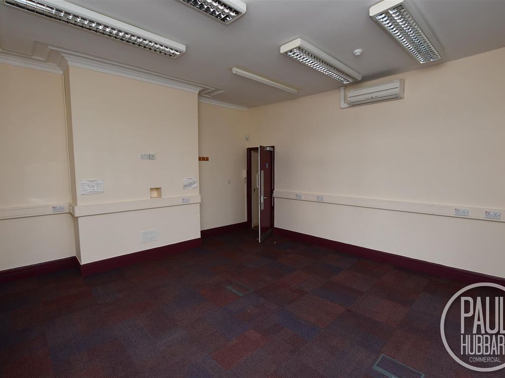 Office to let in School Road, Lowestoft NR33, £12,000 pa