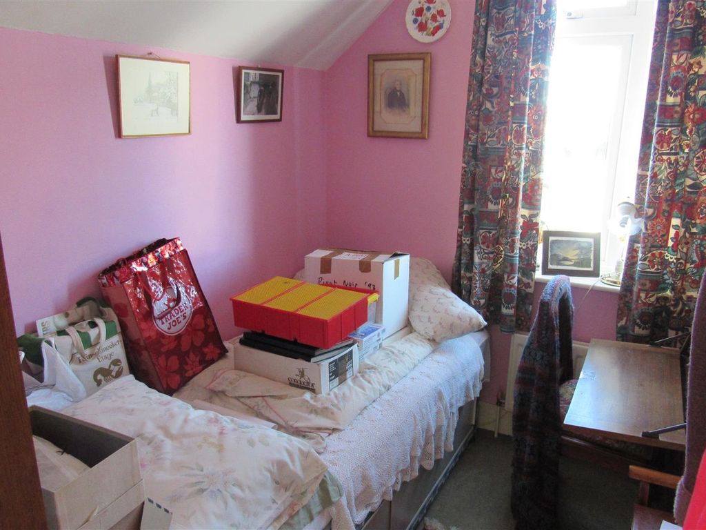 3 bed property for sale in Oakdale Road, Herne Bay CT6, £399,950
