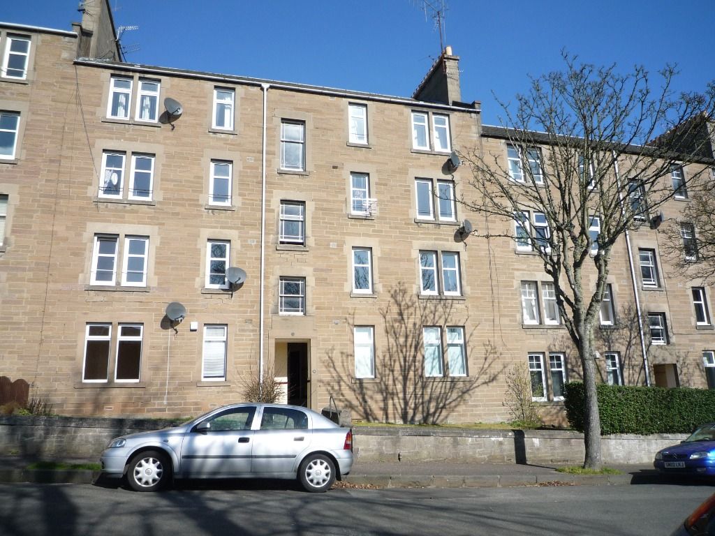 2 bed flat to rent in Scott Street, Dundee DD2, £800 pcm