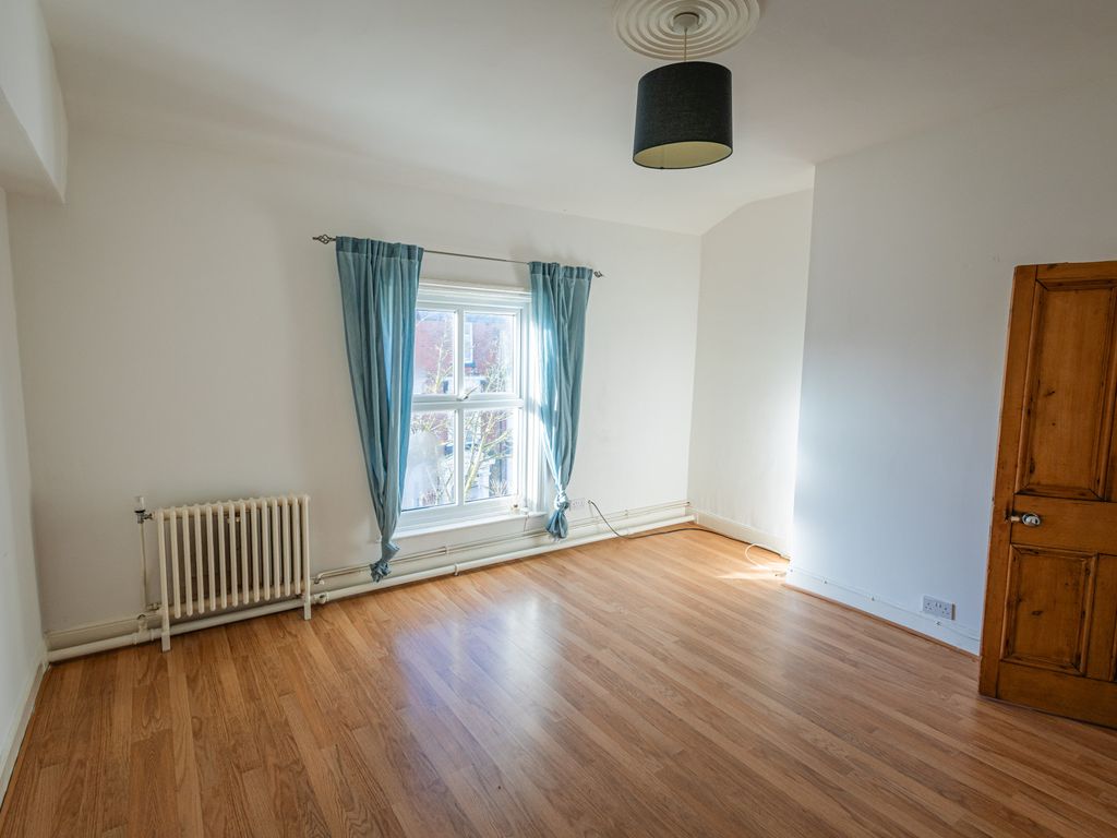 1 bed flat for sale in Kenworthys Flats, Merseyside PR9, £55,000