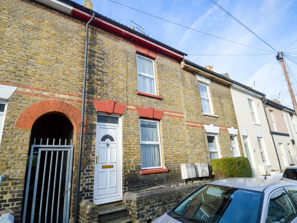 2 bed terraced house for sale in Rose Street, Rochester ME1, £200,000
