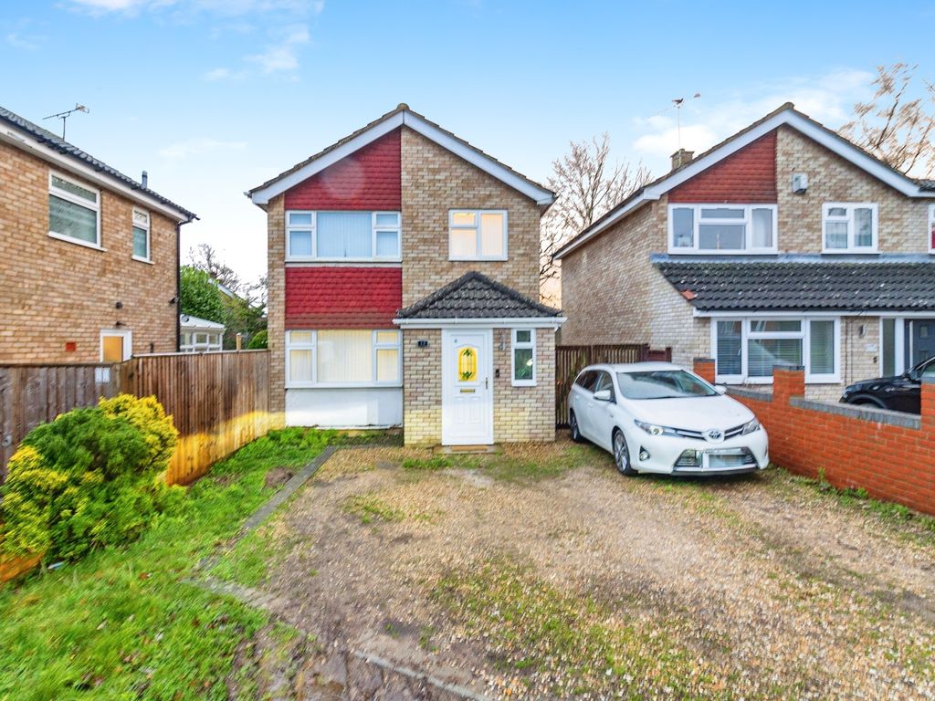 3 bed detached house for sale in Humber Way, Milton Keynes MK3, £400,000
