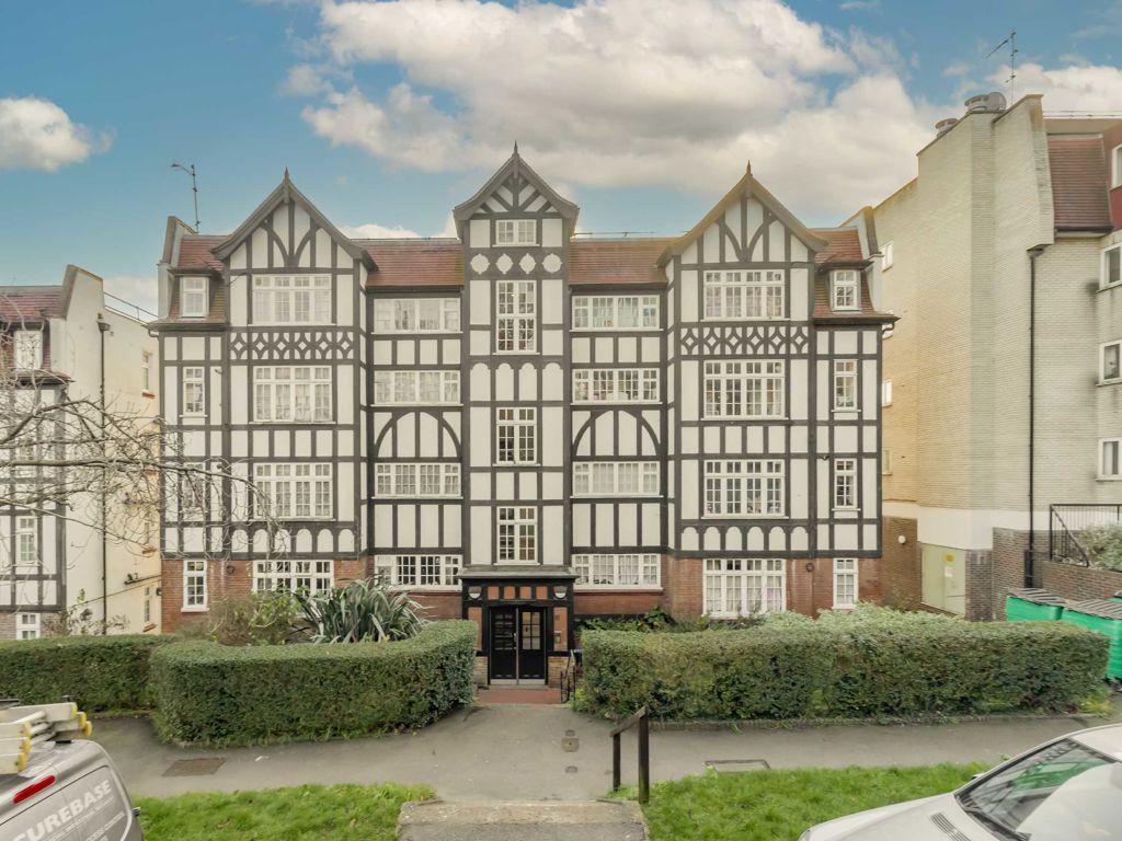 1 bed flat for sale in Makepeace Avenue, London N6, £375,000