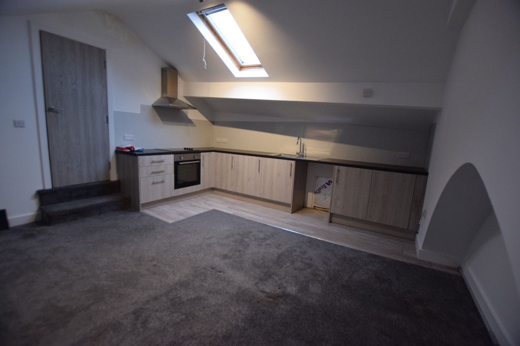 1 bed flat to rent in Derby Street, Colne, Lancashire BB8, £485 pcm