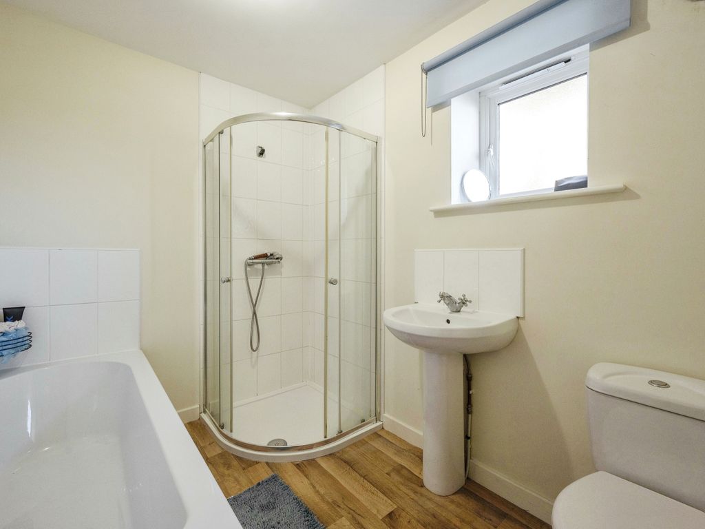 2 bed flat for sale in All Saints Close, Arksey, Doncaster, South Yorkshire DN5, £140,000