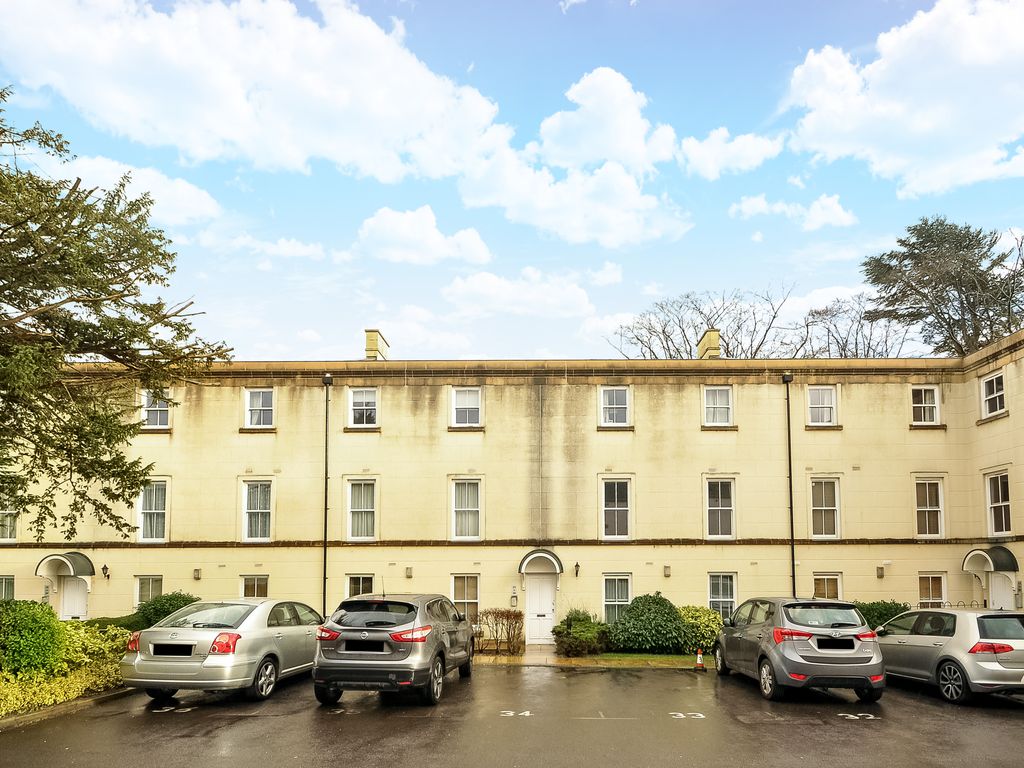2 bed flat for sale in Chesterton Lane, Cirencester GL7, £215,000