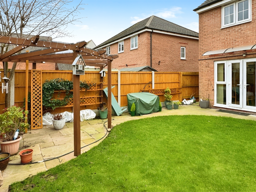 4 bed detached house for sale in Perkins Way, Beeston NG9, £460,000