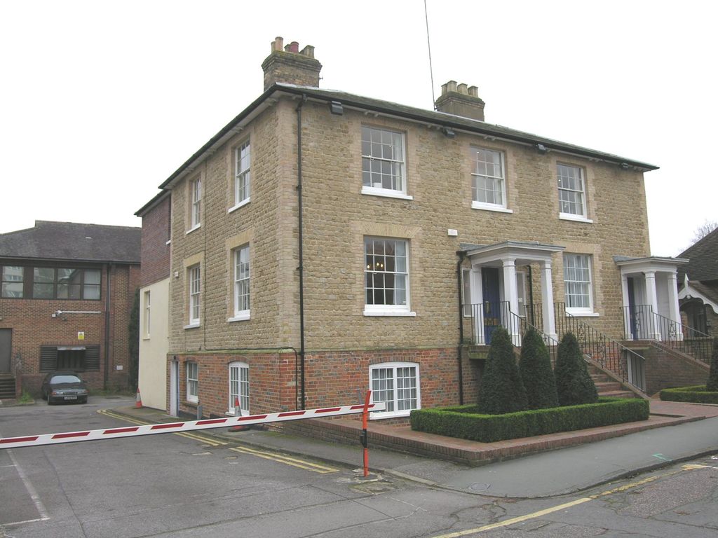 Office to let in Ground Floor, Left Hand Side, Bury House, 1-3 Bury Street, Guildford Surrey GU2, £28,000 pa