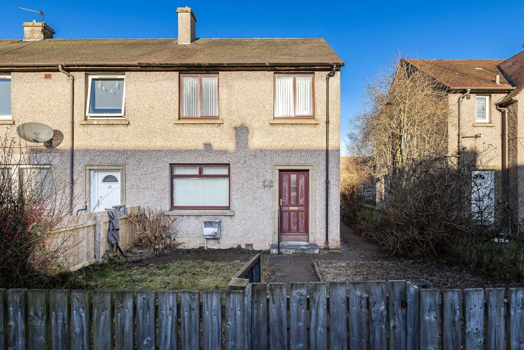 2 bed end terrace house for sale in King Street, Armadale, Bathgate EH48, £120,000