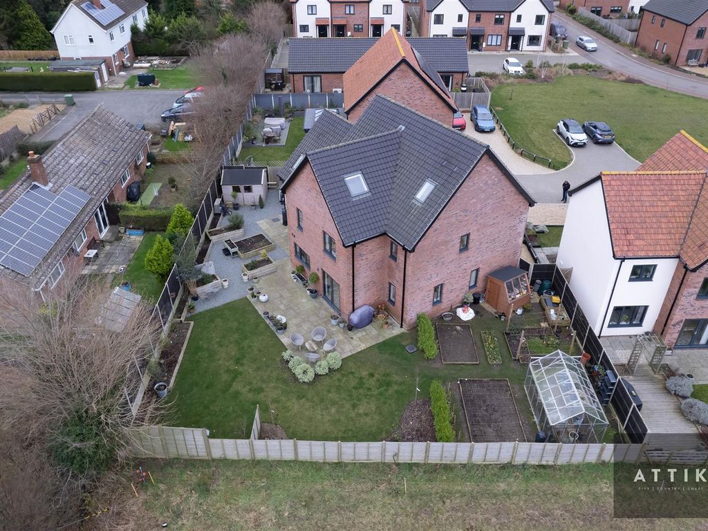 6 bed detached house for sale in Bankside Way, Barnham Broom, Norwich NR9, £750,000