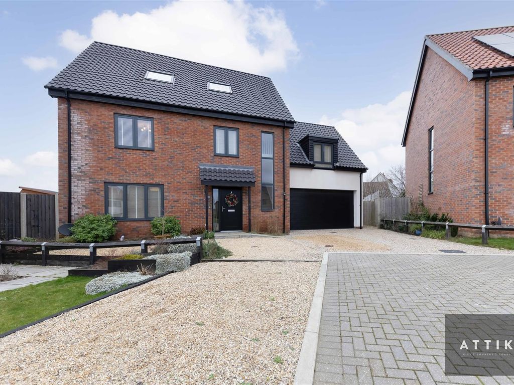 6 bed detached house for sale in Bankside Way, Barnham Broom, Norwich NR9, £750,000