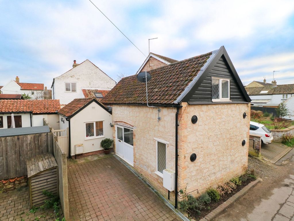 2 bed detached house for sale in Low Road, Burwell CB25, £290,000