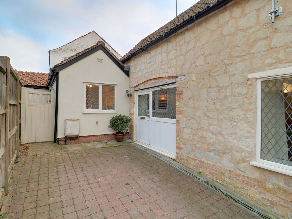 2 bed detached house for sale in Low Road, Burwell CB25, £290,000