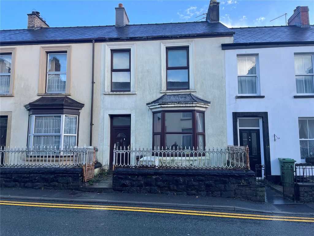 3 bed terraced house for sale in Francis Terrace, Carmarthen, Carmarthenshire SA31, £120,000