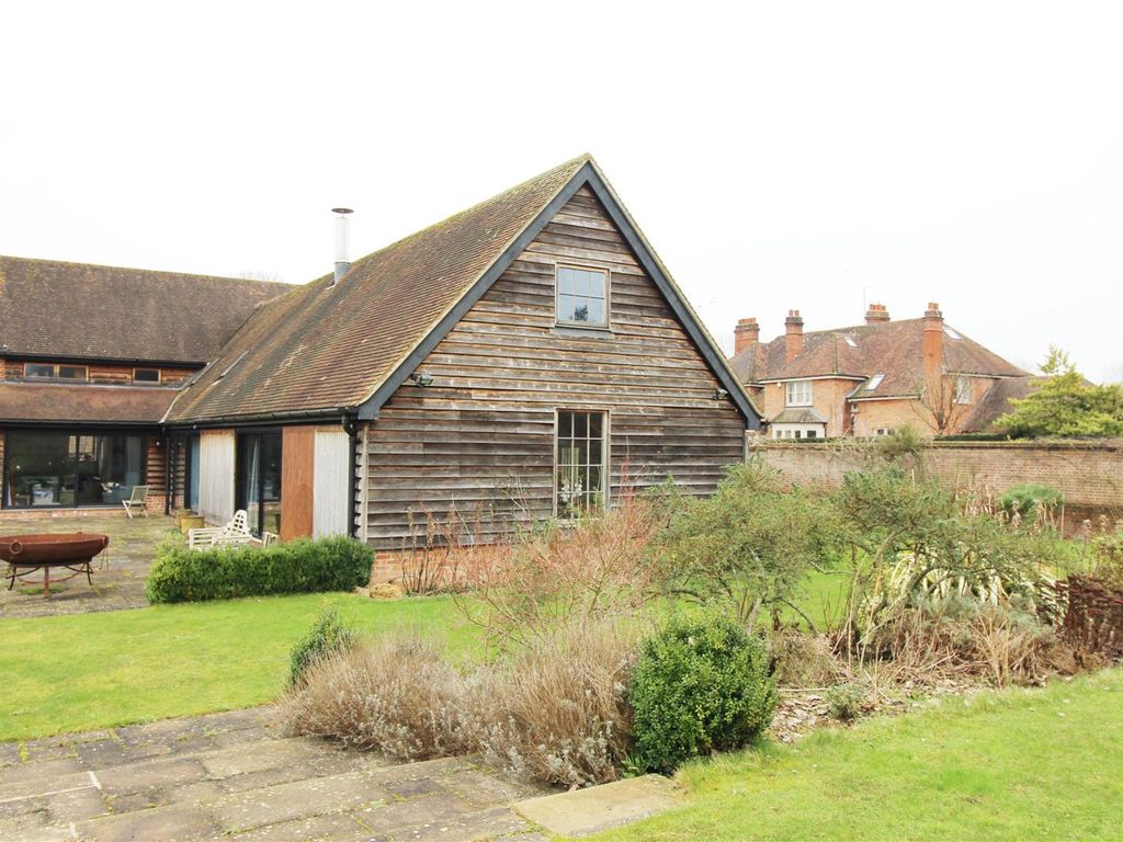 4 bed detached house to rent in Marlston Hermitage, Thatcham RG18, £5,500 pcm