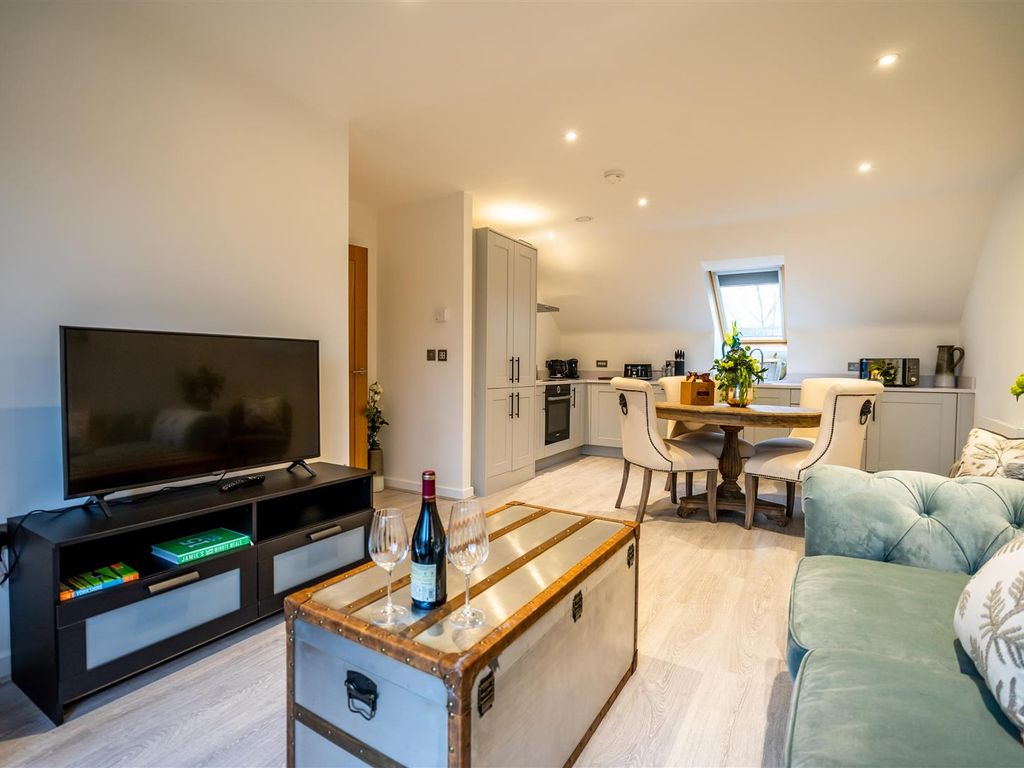 2 bed flat to rent in St Johns Mews, Penleys Grove Street, York YO31, £1,895 pcm