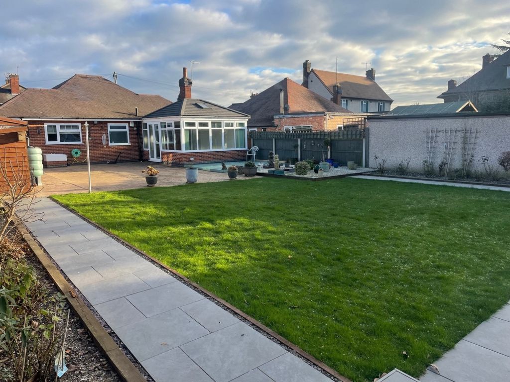 2 bed bungalow for sale in Curzon Street, Long Eaton NG10, £300,000