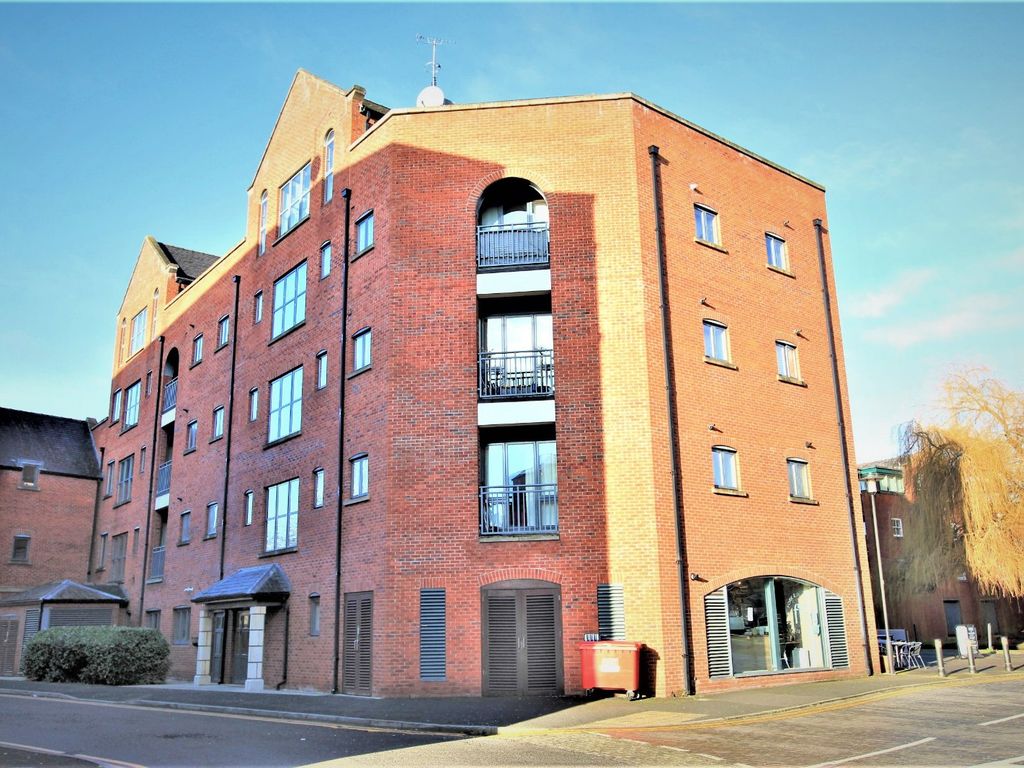 2 bed flat for sale in The Square, Seller Street, Chester, Cheshire CH1, £154,000