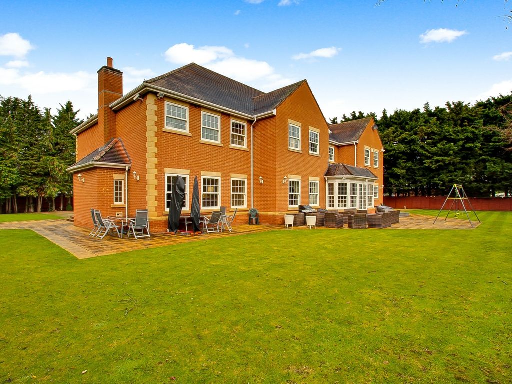 7 bed detached house for sale in Stoke Court Drive, Stoke Poges, Buckinghamshire SL2, £3,900,000