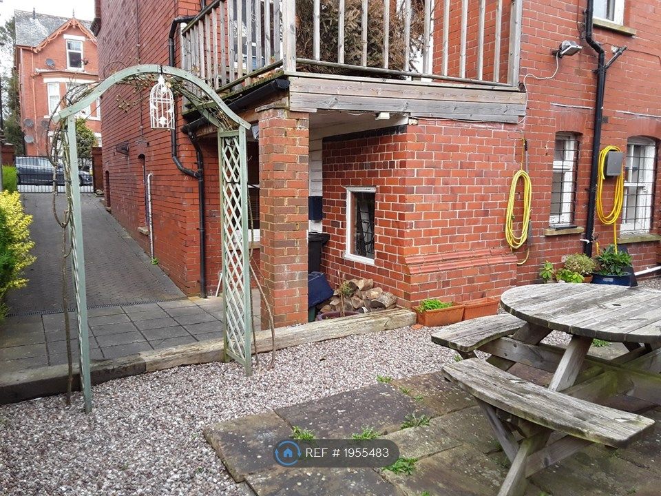 1 bed flat to rent in Craig Road, Llandrindod Wells LD1, £415 pcm