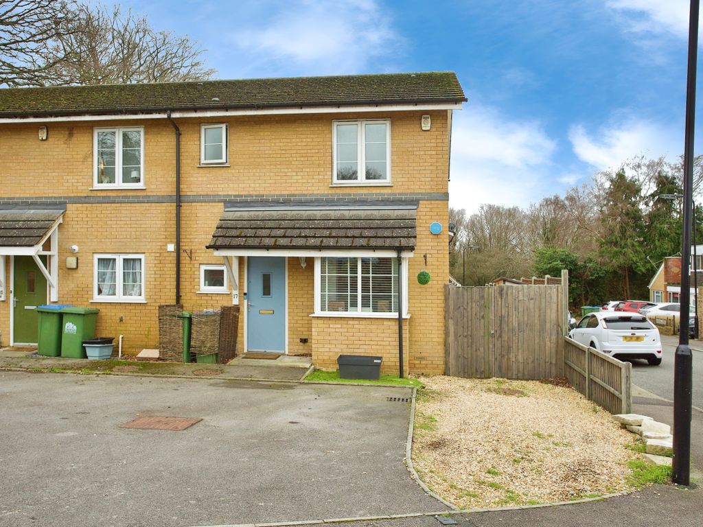 3 bed semi-detached house for sale in Caerleon Avenue, Southampton SO19, £315,000